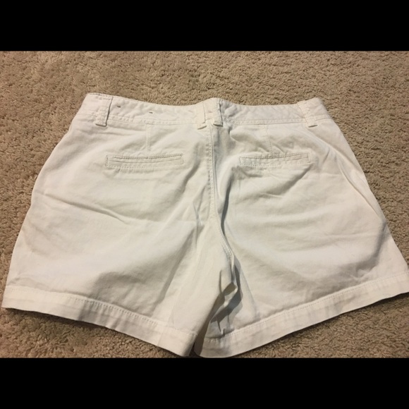 ❗️FINAL PRICE❗️Maurice's White Shorts - Picture 3 of 4